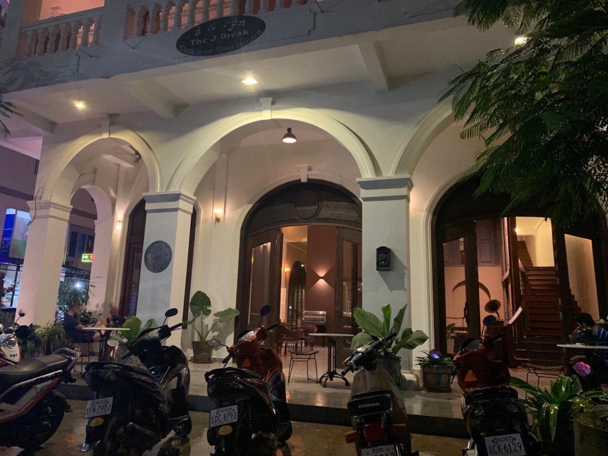 The J Break Boutique Hotel Kampot Kültér fotó