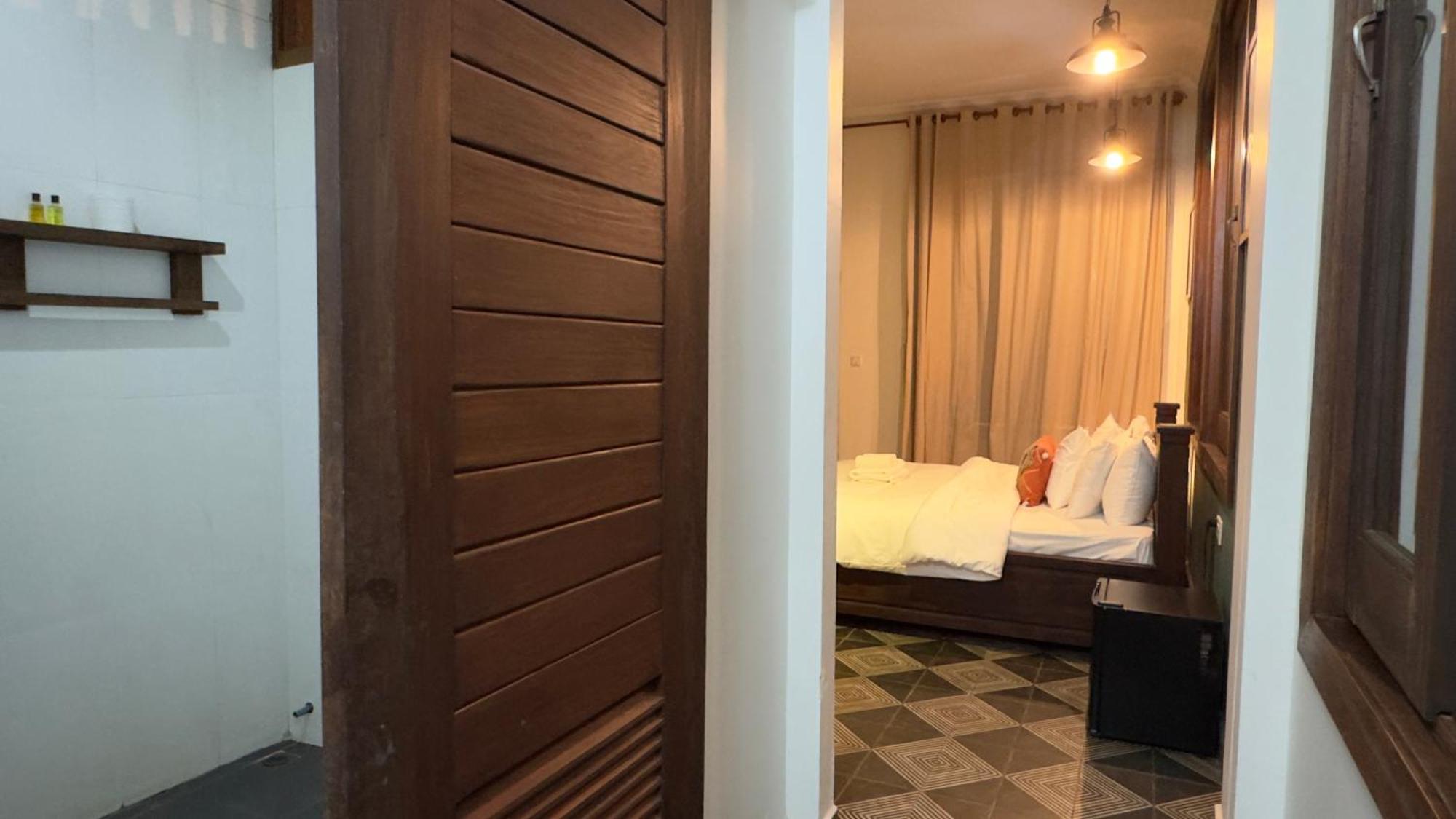 The J Break Boutique Hotel Kampot Kültér fotó