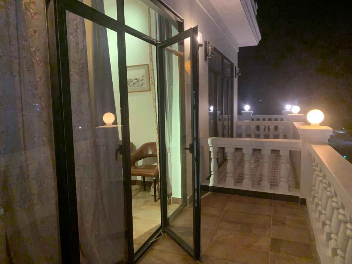 The J Break Boutique Hotel Kampot Kültér fotó