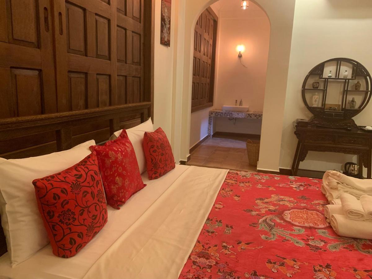 The J Break Boutique Hotel Kampot Kültér fotó